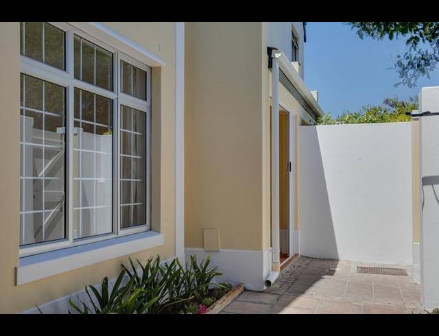 3 BEDROOM PROPERTY TO RENT IN CLAREMONT
